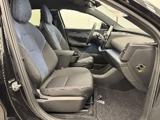 Volvo EX30 Single Motor Extended Range Plus 69 kWh picture 9
