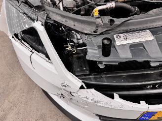 Skoda Octavia 1.5 TSI DSG Sport Business Navi Clima picture 17