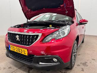 Peugeot 2008 1.2 PureTech Active Autom. Navi Airco picture 18