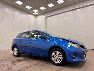 Damaged car Toyota Auris 1.8 Hybrid Autom. Aspiration Navi Clima 2013/5