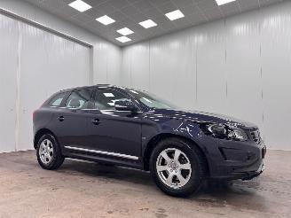 škoda osobní automobily Volvo Xc-60 2.0 T5 Autom. AWD Pano. Navi Clima 2016/7