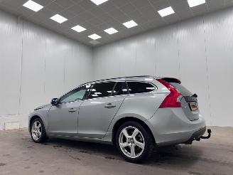 Volvo V-60 2.0T 149kw Autom. Summum Navi Clima picture 3