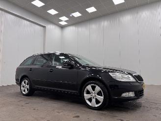 Vaurioauto  passenger cars Skoda Octavia 1.2 TSI DSG Navi Clima 2012/2