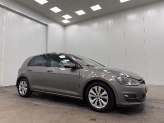 krockskadad bil auto Volkswagen Golf 1.0 TSI Comfortline 5-drs Navi Clima 2015/9
