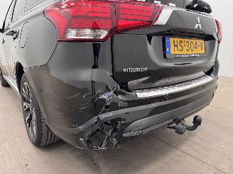 Mitsubishi Outlander 2.0 PHEV 4WD Instyle Navi Clima picture 18