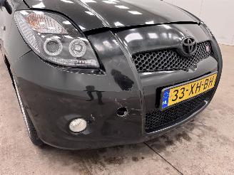 Toyota Yaris 1.8 VVTi TS Sport 5-drs Airco picture 17