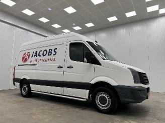 skadebil bedrijf Volkswagen Crafter 35 2.0 TDI L2H2 Airco 2015/10
