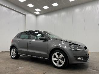 damaged passenger cars Volkswagen Polo 1.2 TSI Highline 5-drs Clima 2014/1