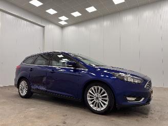 Vaurioauto  passenger cars Ford Focus Wagon 1.0 First Edition Navi Clima 2014/11