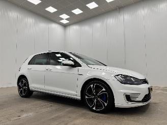Schadeauto Volkswagen Golf 1.4 TSI GTE Panoramadak Navi Clima 2015/1