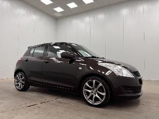 krockskadad bil auto Suzuki Swift 1.2 Bandit EASSS 5-drs Airco 2013/12