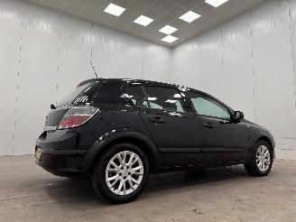 Opel Astra  picture 2