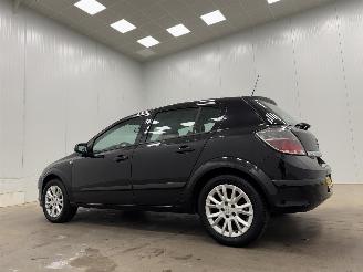 Opel Astra  picture 3