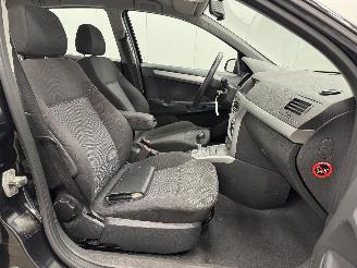 Opel Astra  picture 9
