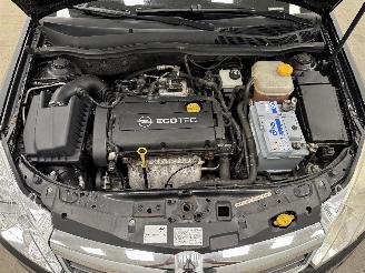 Opel Astra  picture 17