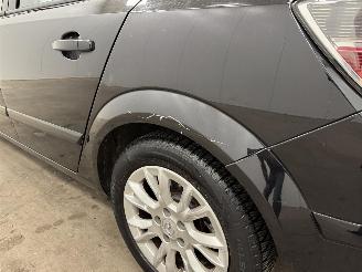 Opel Astra  picture 15