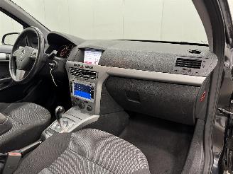 Opel Astra  picture 12