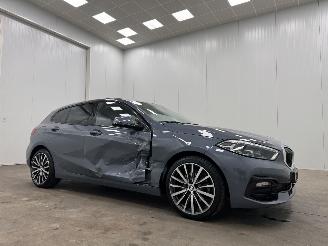 Schadeauto BMW 1-serie 118i Autom. High Executive Edition Panoramadak 2020/5