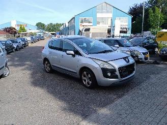 Damaged car Peugeot 3008 3008 I (0U/HU) MPV 1.6 VTI 16V (EP6C(5FS)) [88kW] 2011/10