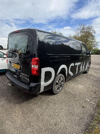 Opel Vivaro 2.0 CDTI picture 3