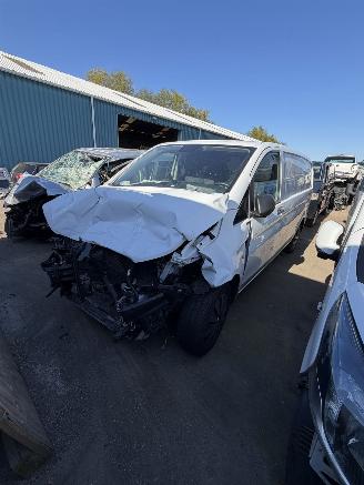 Uttjänta bilar auto Mercedes Vito 111 cdi lang 2017/1