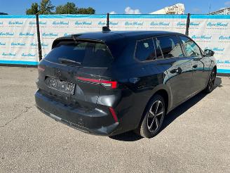 Opel Astra 1.2 Turbo Sports Tourer picture 3