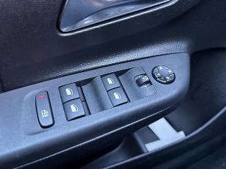 Opel Corsa GS 1.2 Hybrid Automatik picture 26