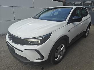 skadebil auto Opel Grandland X Business Edition Plug-in-Hybrid 225 PK lichte schade 2022/11