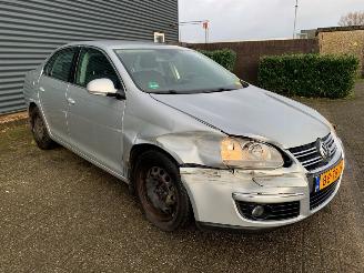 Volkswagen Jetta 2.0 16V FSI Sedan 4Dr Benzine 1.984cc 110kW (150pk) FWD 2005-12/2008-06 (1K2) BVY; EURO4 picture 6