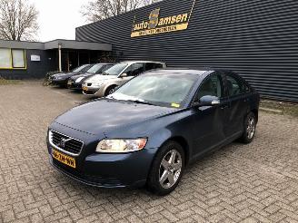 Damaged car Volvo S-40  2008/4