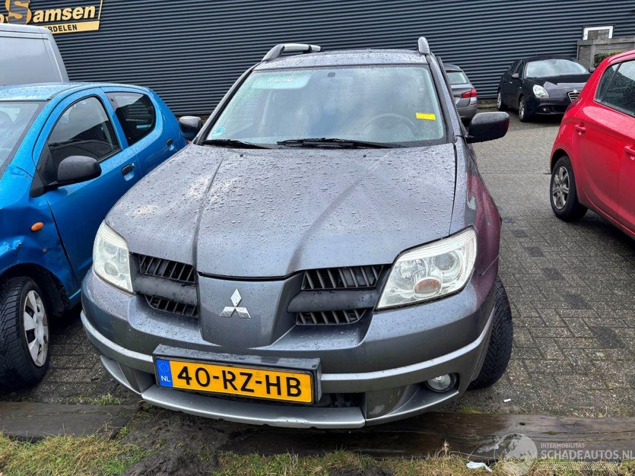 Mitsubishi Outlander Outlander (CU) SUV 2001 / 2007 - 2.0 16V 4x2 SUV Benzine 1.997cc 100kW (136pk) FWD 2003-05/2006-10 (CU2W) 4G63; 16V