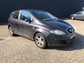 krockskadad bil auto Seat Altea 1.6 MPV  Benzine 1.598cc 75kW (102pk) FWD 2004-03/2005-05 (5P1) BGU 2005/1