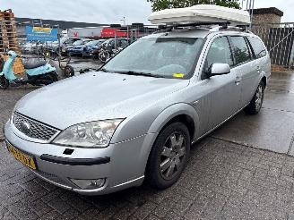 damaged passenger cars Ford Mondeo Mondeo III Wagon Combi 2000 / 2007 - 1.8 16V Combi/o  Benzine 1.798cc 92kW (125pk) FWD 2000-10/2007-03  CHBA; CHBB 2007/1