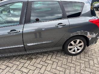 Peugeot 308  picture 6
