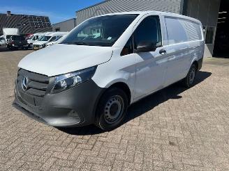 damaged commercial vehicles Mercedes Vito 114 CDI 100KW NEW MODEL!! LANG KLIMA CAMERA MBUX 2900KM! 2025/11