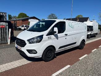 krockskadad bil bedrijf Ford Transit Custom 2.0 CDTI 95KW L2H1 LANG AUTOMAAT AIRCO KLIMA 2023/6