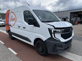 krockskadad bil bedrijf Renault Master 2.0 DCI 96KW L2H2  AIRCO KLIMA NEW MODEL!! 2025/1