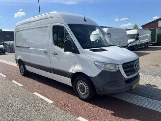 krockskadad bil bedrijf Mercedes Sprinter 314 CDI 105KW L2H2 AIRCO KLIMA AUTOM. MBUX EURO6 2018/10