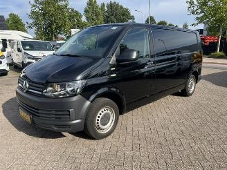 damaged commercial vehicles Volkswagen Transporter 2.0 TDI 110KW L2H1 LANG AIRCO KLIMA EURO6 2017/2