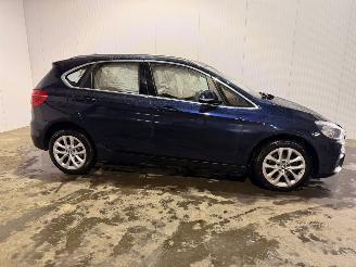 skadebil auto BMW 2-serie 220i 2.0 TwinPower Turbo 16V MPV  Benzine 1.998cc 141kW (192pk) FWD 2015/6