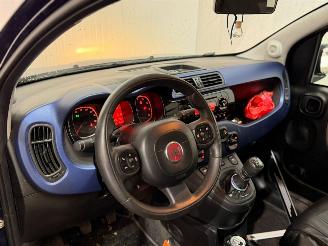 Fiat Panda 0.9 TwinAir Turbo 85 Hatchback  Benzine 875cc 63kW (86pk) picture 10