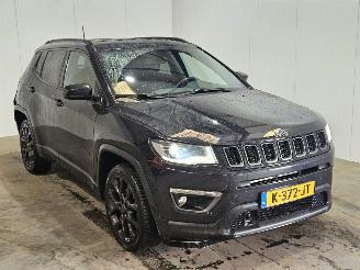 Schadeauto Jeep Compass 1.3 T4 150 16V SUV  Benzine 1.332cc 110kW (150pk) FWD 2021/1