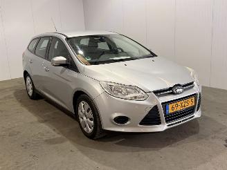 Schadeauto Ford Focus 1.6 EcoBoost 2012/9