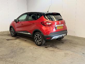 krockskadad bil auto Renault Captur 0.9 TCe Helly Hansen 2015/5