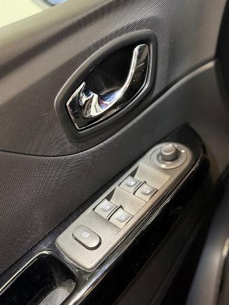 Renault Captur 0.9 TCe Helly Hansen picture 15