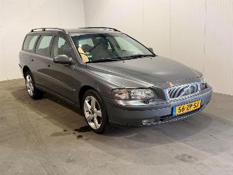 Schadeauto Volvo V-70 2.4 D5 AWD Geartronic C.L. 2004/9