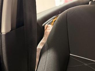 Ford Fiesta 1.6 TDCi 16V ECOnetic picture 19