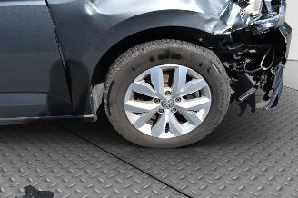 Volkswagen Touran 1.5 TSI picture 21