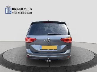 Volkswagen Touran 1.5 TSI picture 4