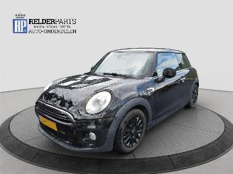 skadebil auto Mini Cooper 1.5 12 V COOPER 2016/8